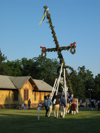 raising the maypole